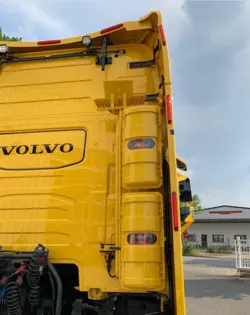 Volvo her med røde markeringslygter fra Proplast - Pro-CAN XL 40026002