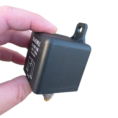 Wehrle Heavy Duty relæ 24V 100A – robust relæ til krævende applikationer i køretøjer og industri.