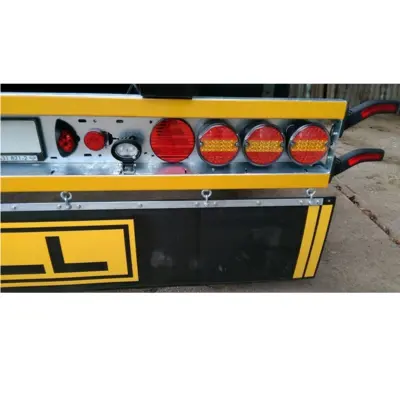 Lysbjælke til trailer her monteret med rund stor refleks fra Proplast