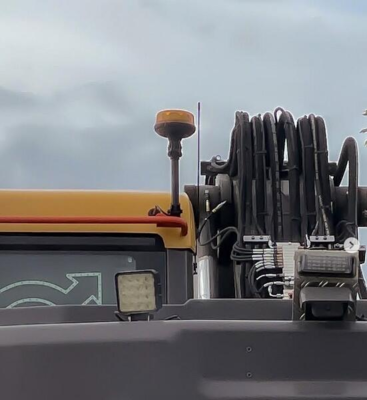 Proplast roterende advarselslys på Volvo lastbil - 40551501 PRO-ROTA-FLASH