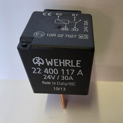 24V relæ til lastbil og industri – Wehrle 22400117A med 30A kapacitet