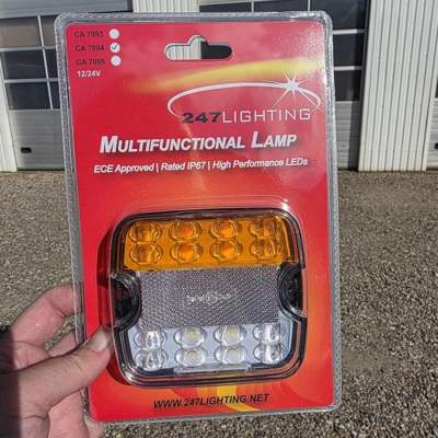 LED positions- og blinklygte 12/24V til traktor, landbrugsmaskine og entreprenørmaskine